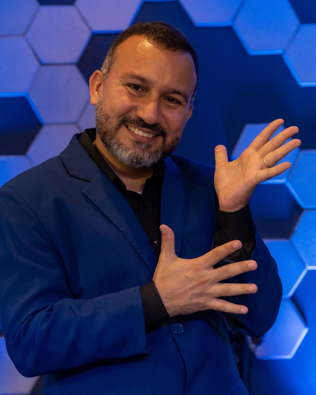 Prof. Gustavo Paes — FluênciaViP